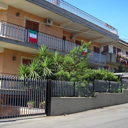 B&B Casansaldo Giarre Dış mekan fotoğraf